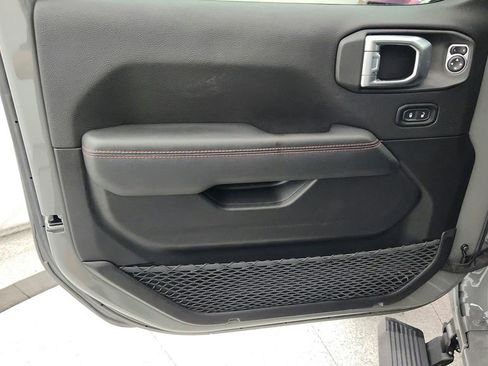 Used 2022 Jeep Gladiator Rubicon w/ LED Lighting Group AWD/4WD image 31