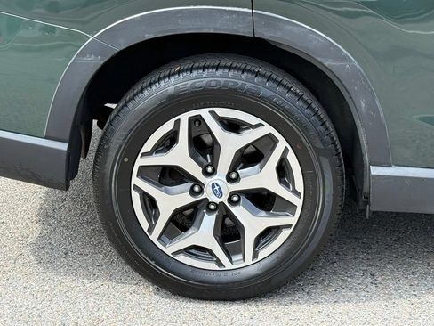 Used 2023 Subaru Forester Premium AWD/4WD image 13