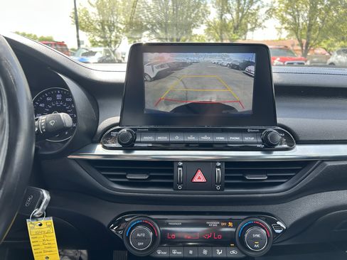 Used 2019 Kia Forte S w/ S Premium Package FWD image 21