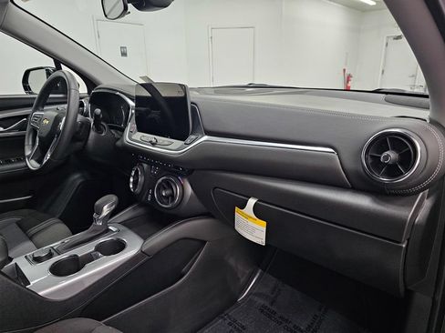 Used 2026 Chevrolet Blazer LT FWD image 11