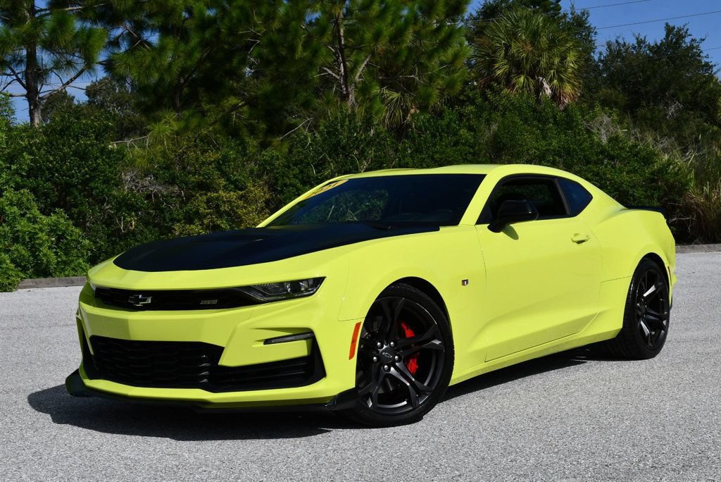 Used 2021 Chevrolet Camaro SS RWD image 2