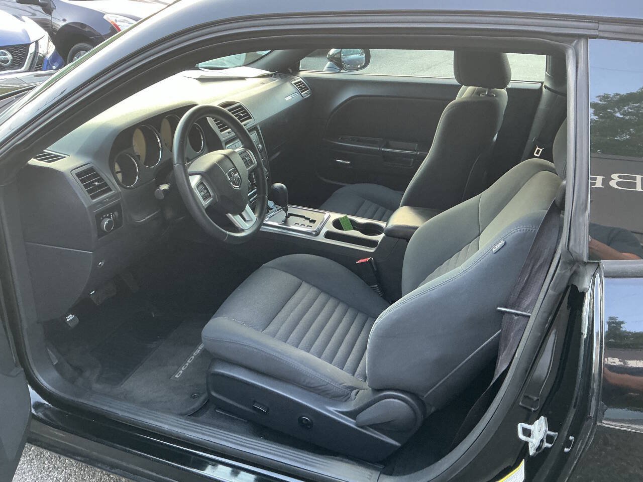 Used 2013 Dodge Challenger SXT RWD image 17