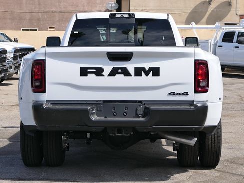 New 2026 RAM 3500 Tradesman AWD/4WD image 4