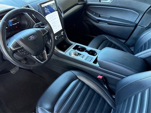 Used 2022 Ford Edge SEL image 12