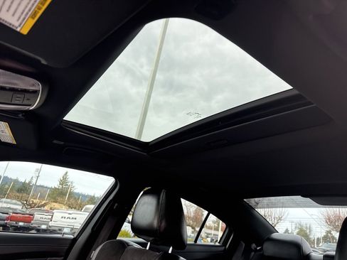 Used 2022 Dodge Charger Scat Pack image 14