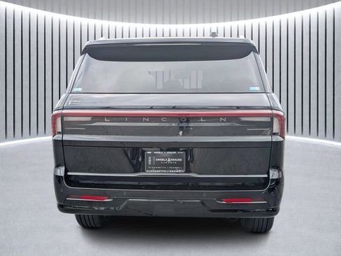 New 2026 Lincoln Navigator L Black Label AWD/4WD image 4
