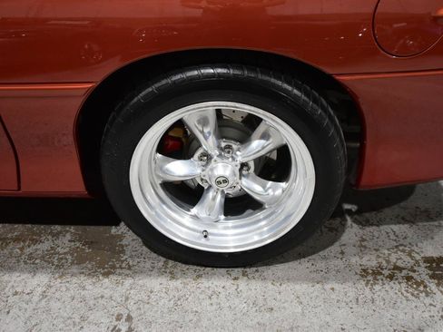 Used 2002 Chevrolet Camaro Z28 w/ SS Performance/Appearance Pkg RWD image 50