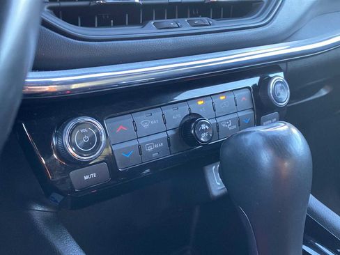 Certified 2022 Jeep Compass Limited image 26