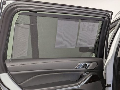 Used 2023 BMW X7 xDrive40i image 46