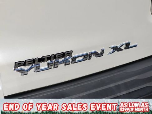 Used 2016 GMC Yukon XL SLT w/ Open Road Package image 8