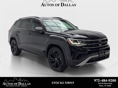 Used 2023 Volkswagen Atlas SE w/ Black Wheel Package