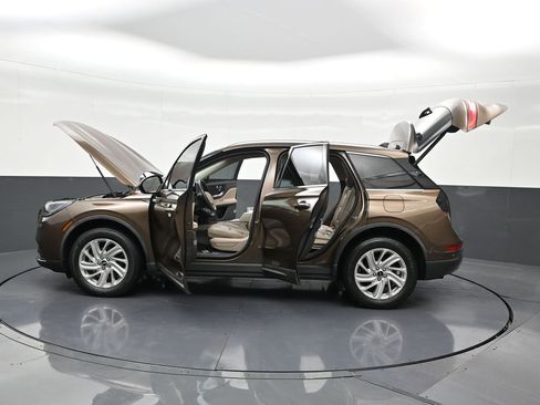 Used 2022 Lincoln Corsair FWD image 34