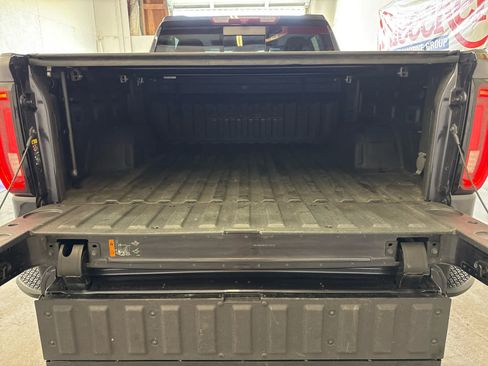 Used 2022 GMC Sierra 1500 Denali image 6