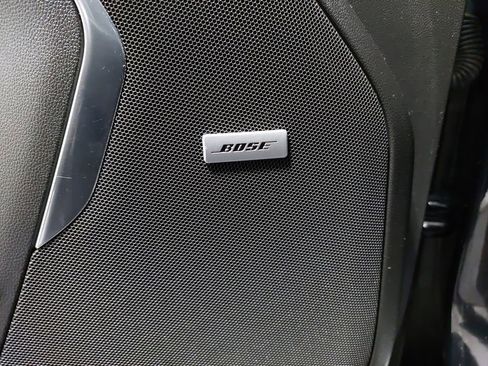 Used 2023 GMC Yukon SLT image 31