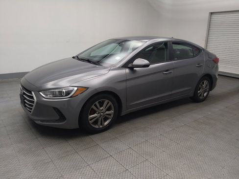 Used 2018 Hyundai Elantra SEL FWD image 2