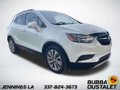 Used 2018 Buick Encore Preferred image 3