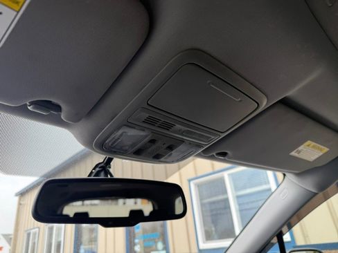Used 2017 Honda Pilot EX-L image 18