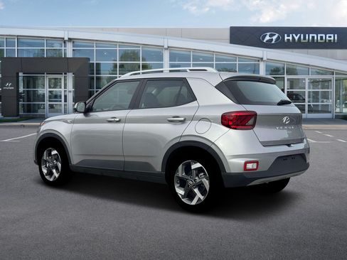 New 2026 Hyundai Venue SEL FWD image 4