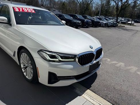 Certified 2023 BMW 530i xDrive w/ Convenience Package image 4