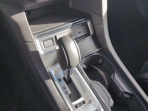 Used 2024 Subaru Ascent Premium w/ Convenience Package image 23