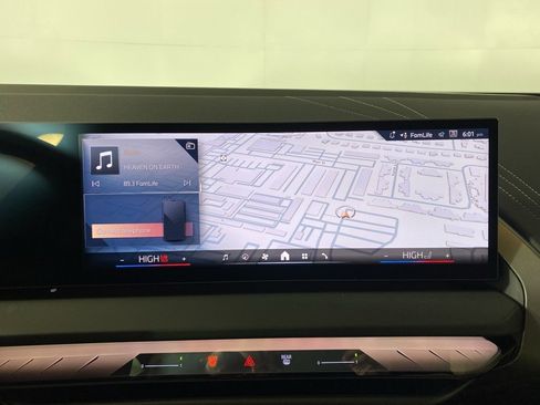 New 2026 BMW X3 xDrive30 w/ Premium Package image 11