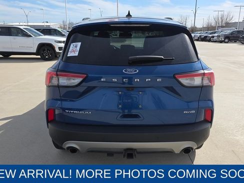 Used 2022 Ford Escape Titanium w/ Titanium Elite Package image 4