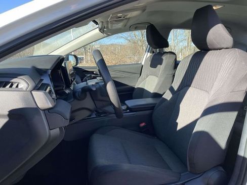 Used 2025 Toyota Camry LE image 19