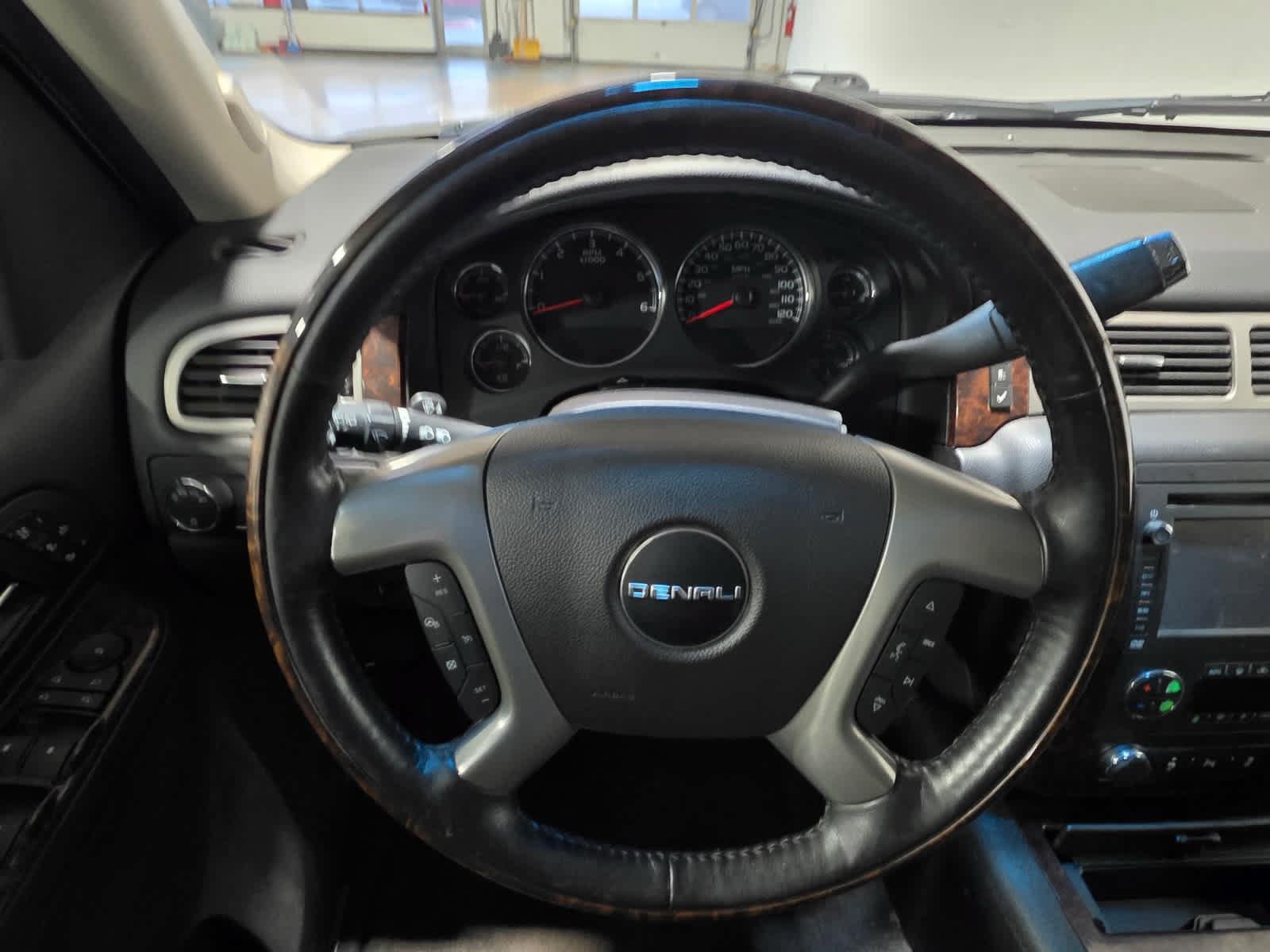 Used 2012 GMC Yukon Denali AWD/4WD image 16