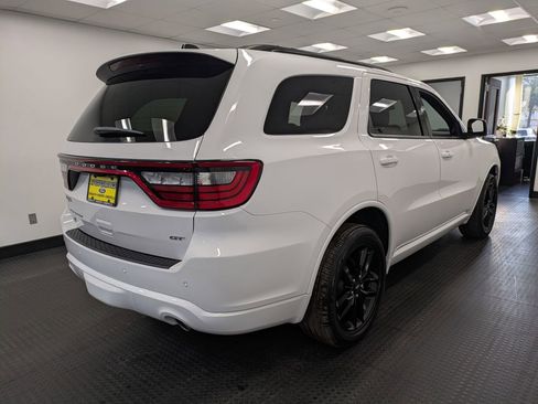 Used 2025 Dodge Durango GT image 4