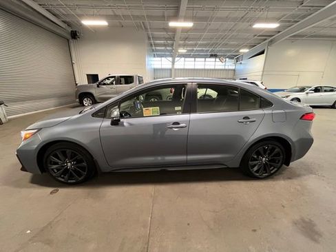 Used 2024 Toyota Corolla SE image 6