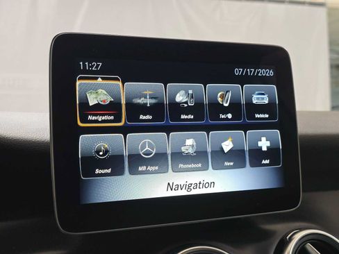 Used 2019 Mercedes-Benz GLA 250 4MATIC image 31