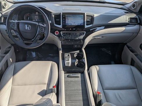 Used 2016 Honda Pilot Touring image 16