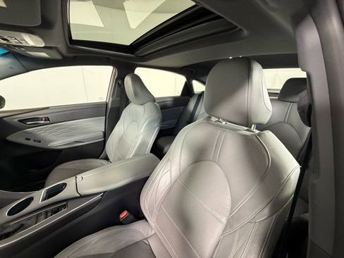 Used 2022 Toyota Avalon Limited w/ Advanced Safety Package image 11