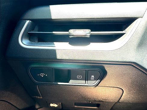 Used 2025 Kia K4 FWD image 35