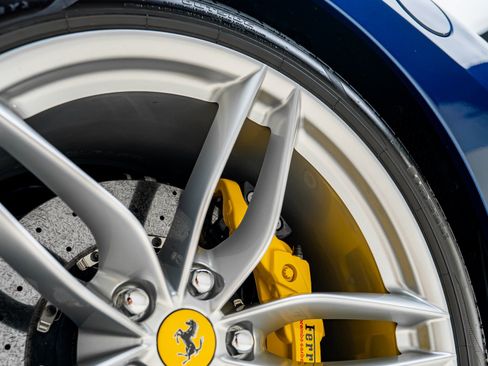 Used 2017 Ferrari 488 GTB RWD image 43