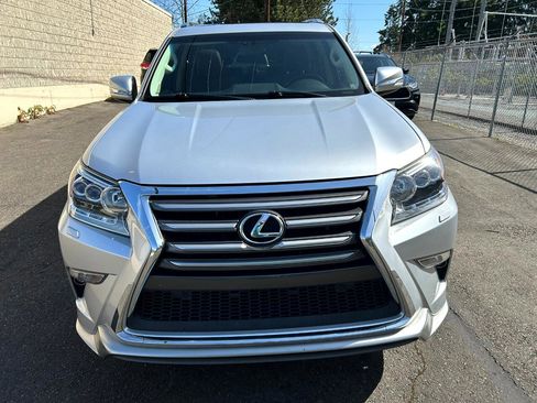 Used 2019 Lexus GX 460 Premium image 2