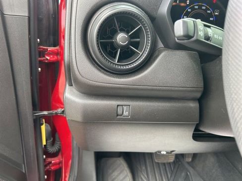 Used 2024 Chevrolet Colorado Trail Boss image 17