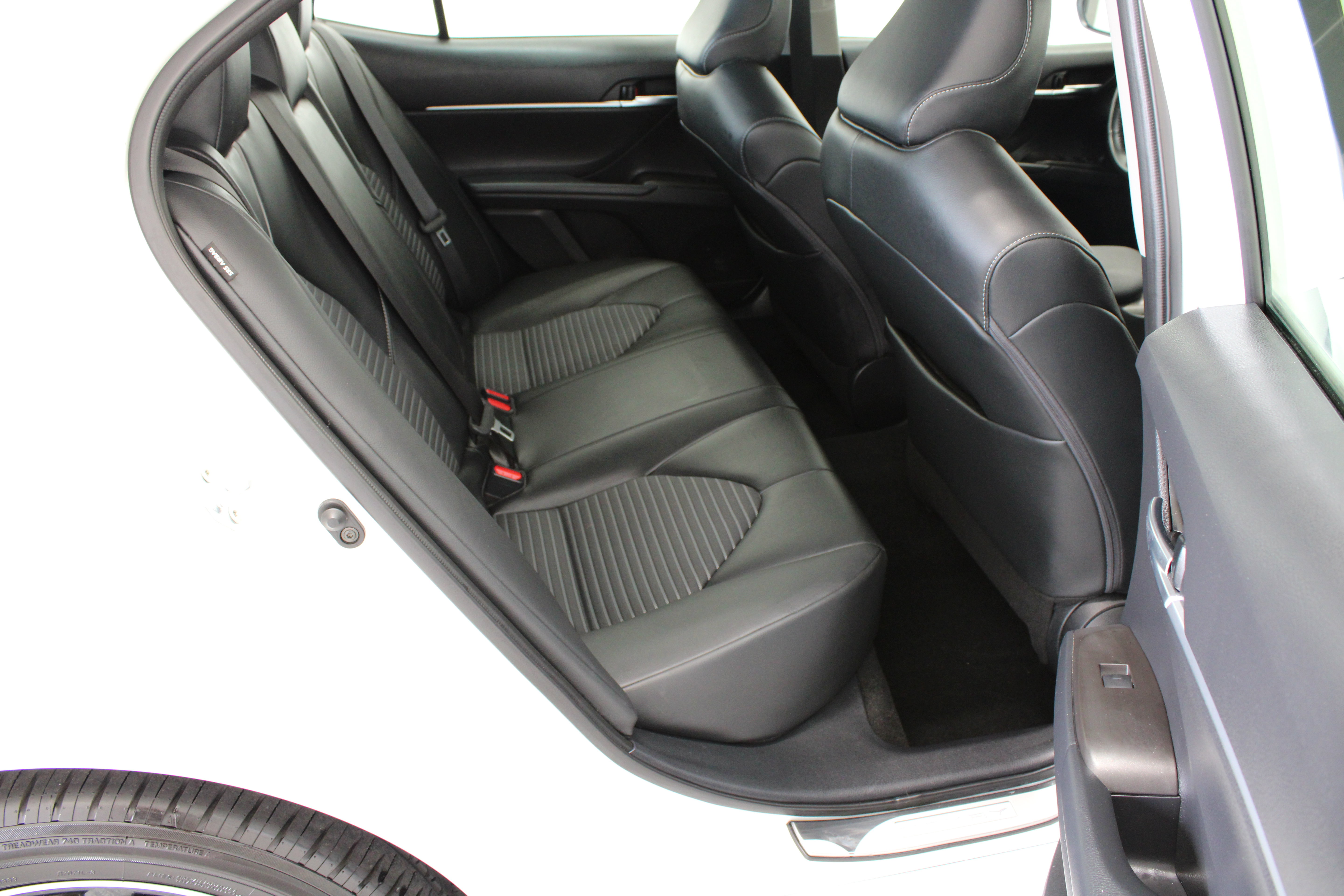 Used 2023 Toyota Camry SE FWD image 31
