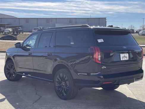 New 2025 Ford Expedition Max Platinum w/ Stealth Appearance Package image 5
