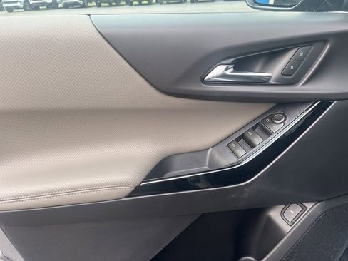 New 2026 Chevrolet Equinox LT w/ Convenience Package II FWD image 13