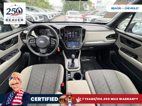 Used 2025 Subaru Forester AWD/4WD image 21