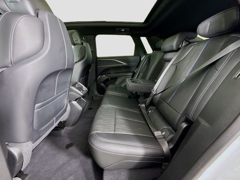 Used 2025 Cadillac Lyriq Sport RWD image 28