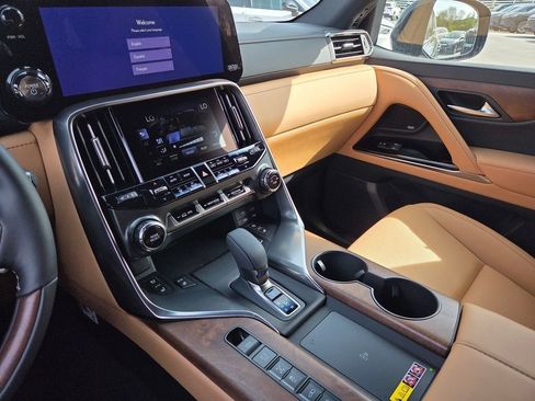New 2026 Lexus LX 700h Luxury AWD/4WD image 44