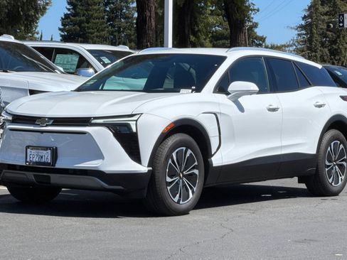 Used 2026 Chevrolet Blazer EV LT FWD image 9