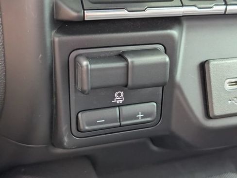 Used 2022 GMC Sierra 1500 AT4 w/ AT4 Preferred Package AWD/4WD image 28