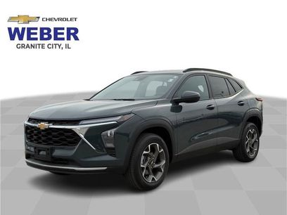 Certified 2025 Chevrolet Trax LT w/ Driver Confidence Package