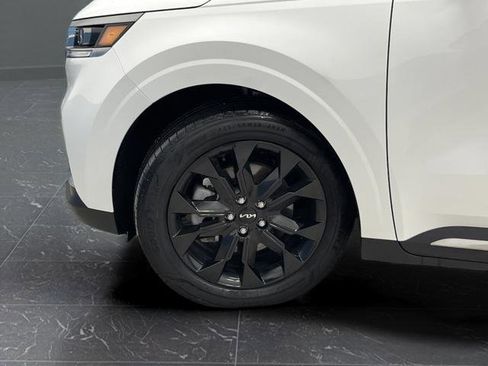 Certified 2024 Kia Carnival SX Prestige image 37