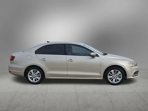 Used 2016 Volkswagen Jetta SE image 7