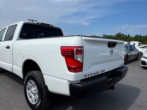 Used 2017 Nissan Titan S AWD/4WD image 13