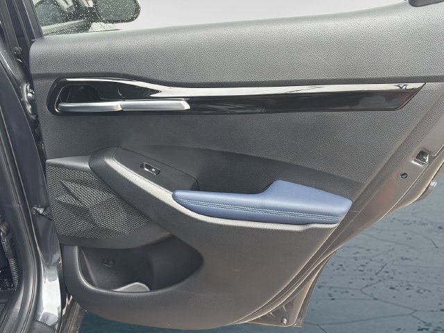 Used 2025 Kia Seltos S FWD image 12